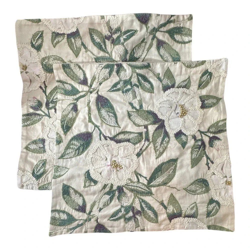 New Pottery Barn Vintage Islands Magnolia Embroidered Pillow Cases Set Of 2